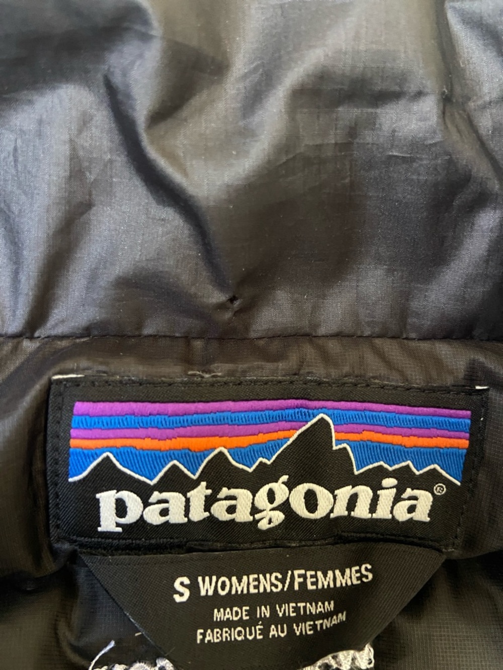 Patagonia Women’s Black Quilted Down Vest with BCG Embroidery NWOT - Picture 6 of 7
